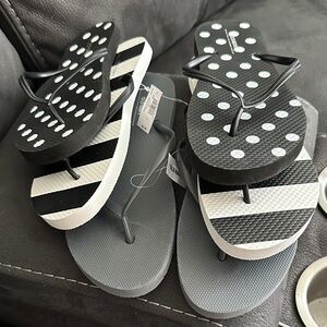Old Navy Flip Flops